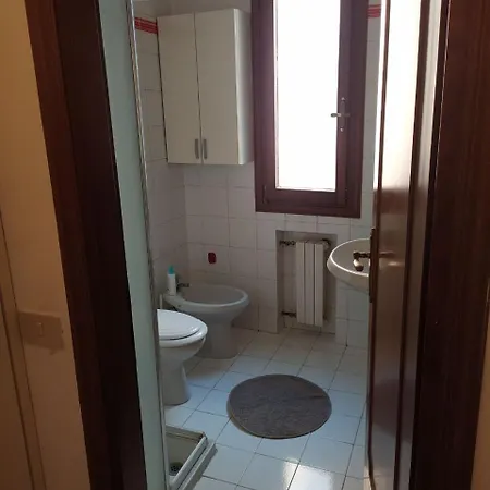 Private In Rialto